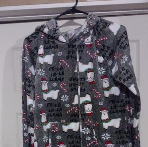 No boundaries size large 11-12 Christmas animal print hoodie